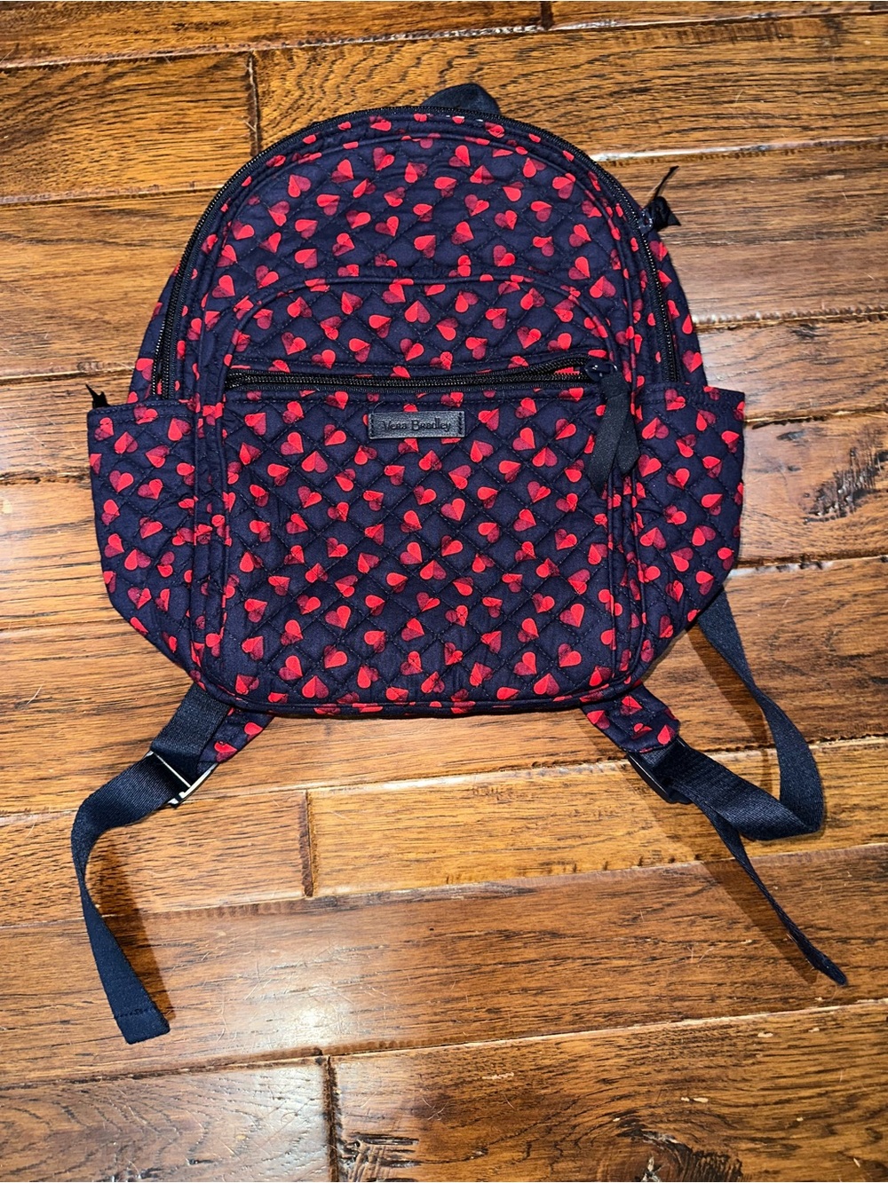 New Without Tags Vera Bradley backpack in the "Sweethearts" quilted pattern - Picture 6 of 6
